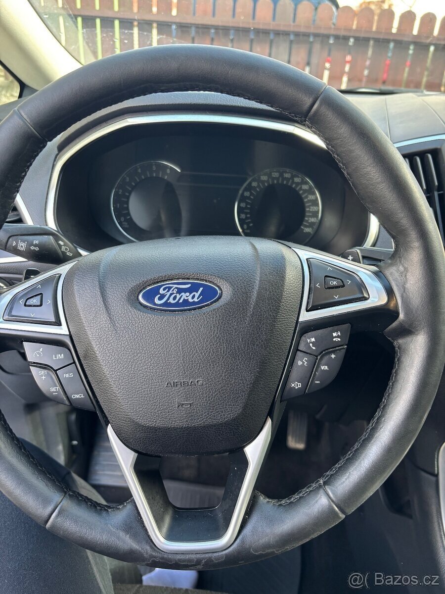Ford S - Max Titanium - 3