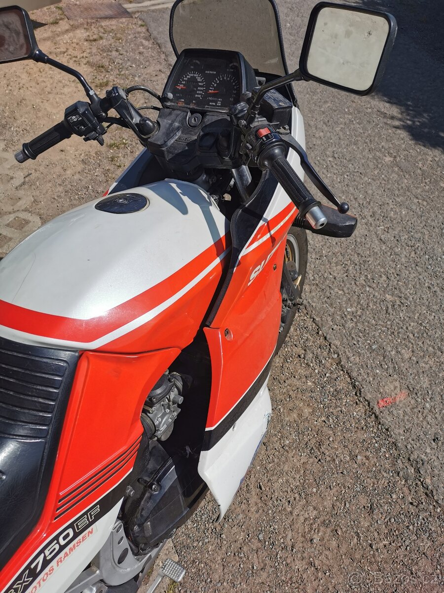 Prodám Suzuki GSX 750EF - 3
