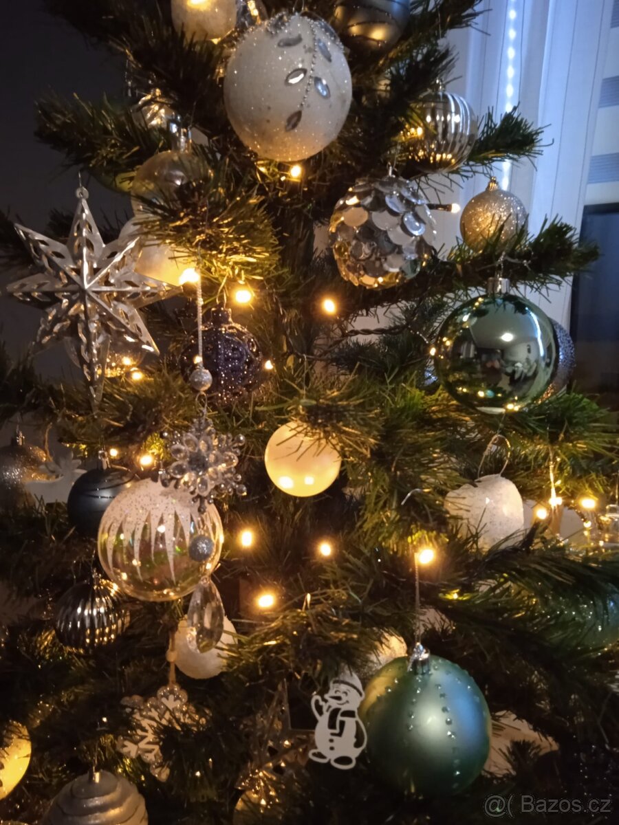 Umělý vánoční stromek - 3