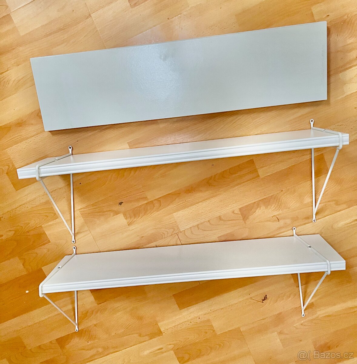 Nástěnné police - 3