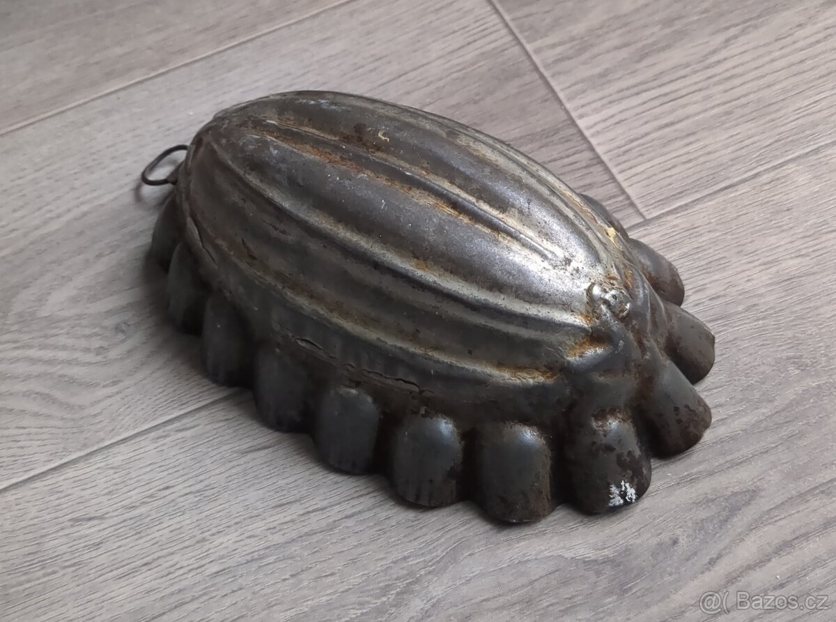 Starožitná KUCHYŇSKÁ FORMA - 3