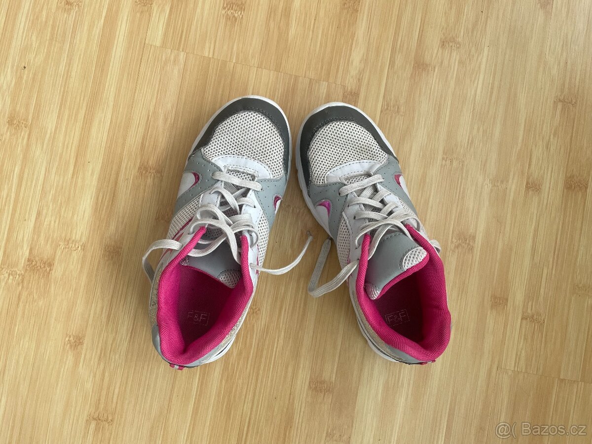 Dívčí tenisky zn. F&F - vel. 34 - 3