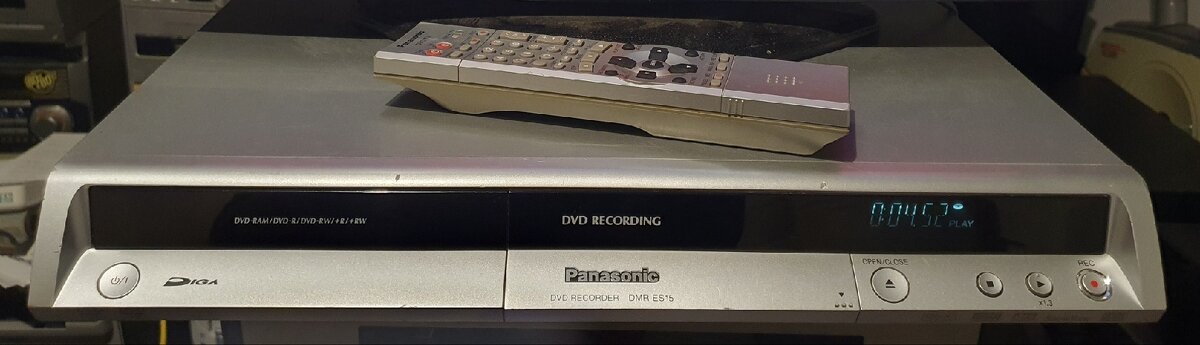 DVD-RECORDER
PANASONIC DMR-ES15. | Brno - 3