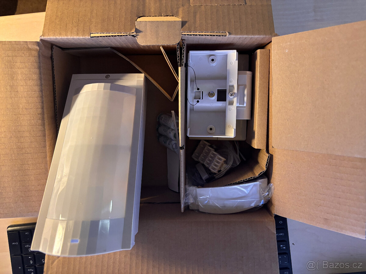 Prodám Jablotron venkovní PIR detektor JA-88P - 3