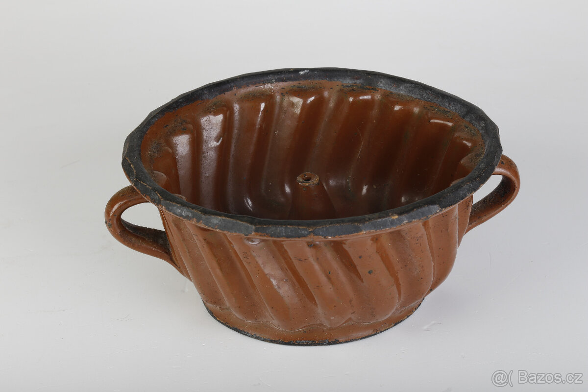 starožitná forma na bábovku - 3