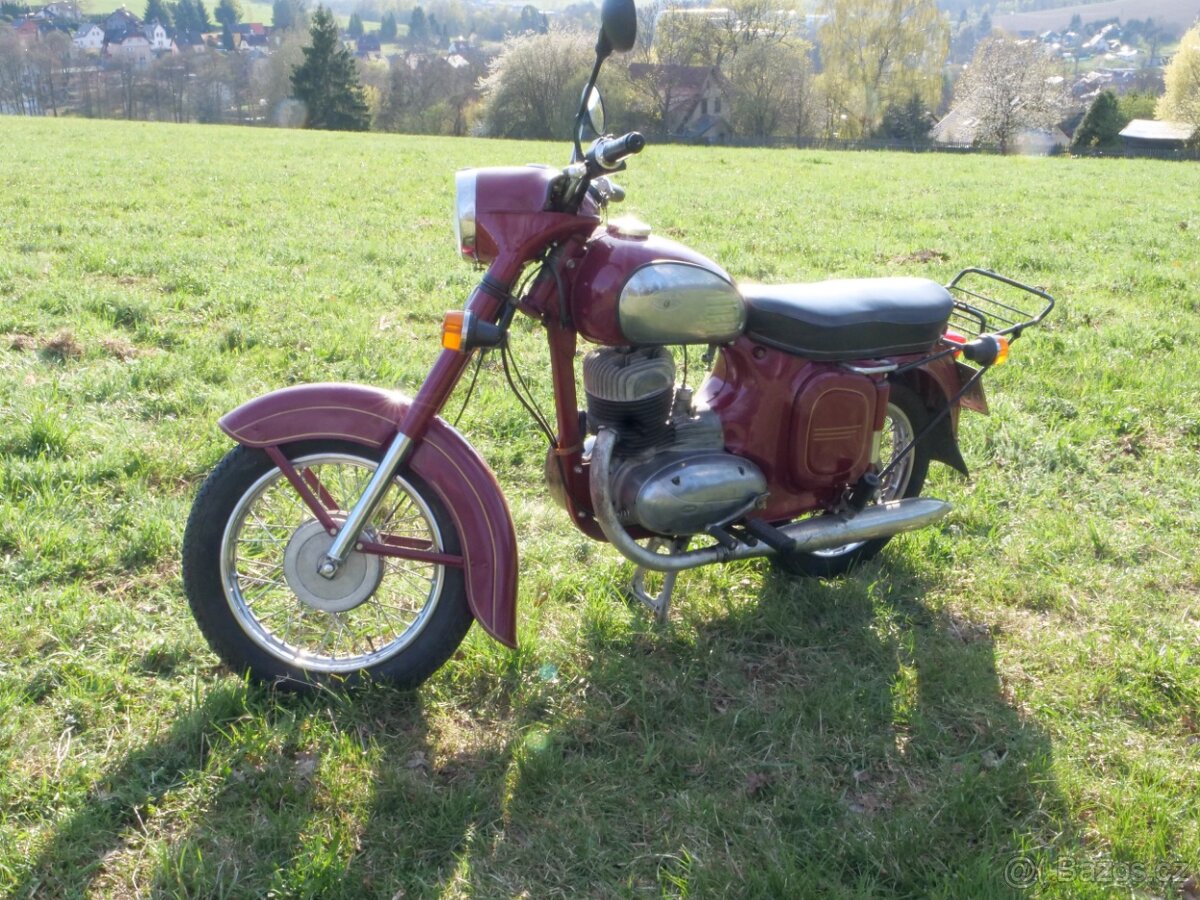 Jawa 250 typ 559 panelka - 3