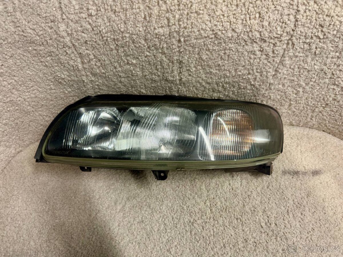 Přední světla Volvo V70/XC70 Halogen, Originál - 3