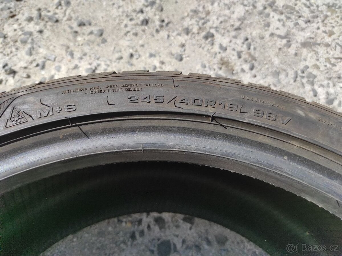 Zimni Pneu 2x GoodYear UltraGrip Performance 245/40/19 - 3