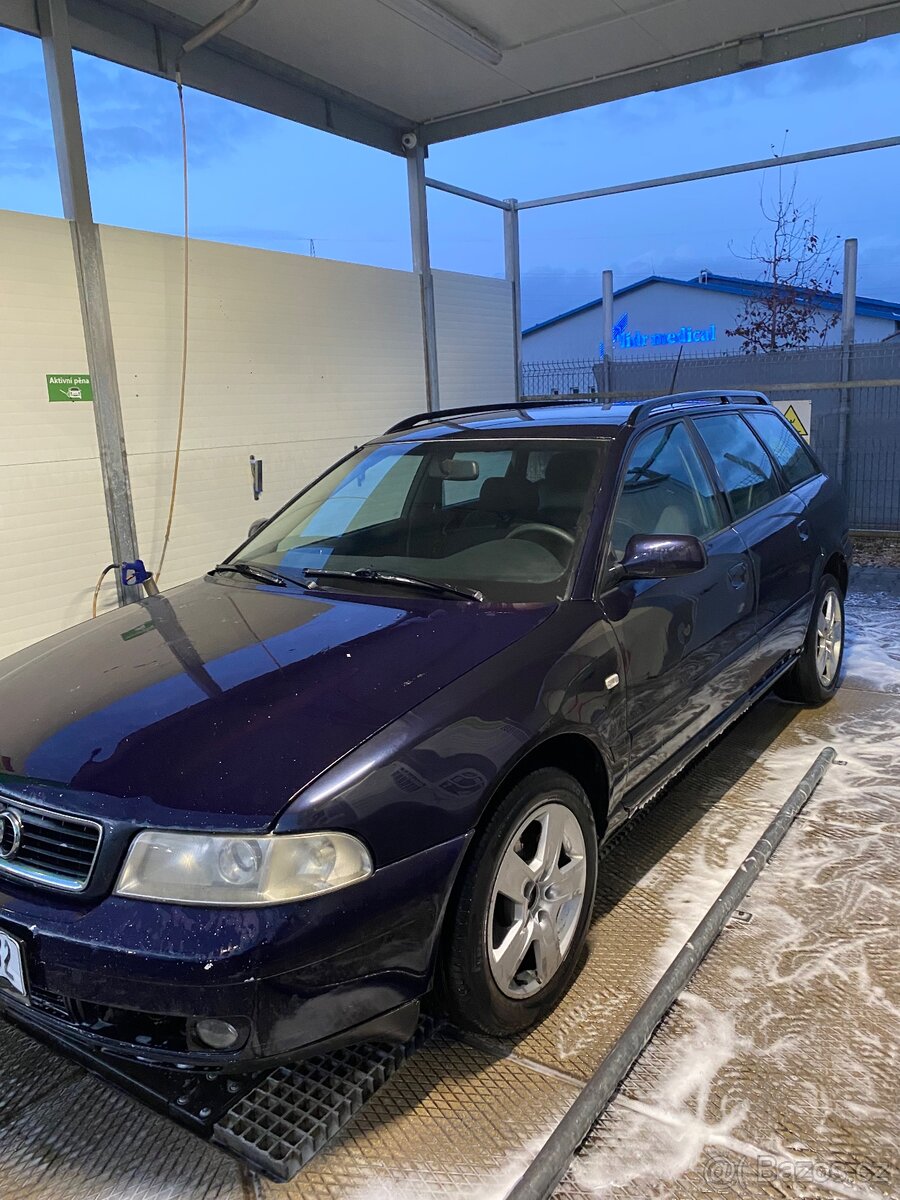 AUDI A4B5 facelift - 3