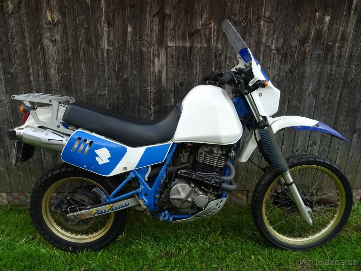 SUZUKI DR 600 - 3