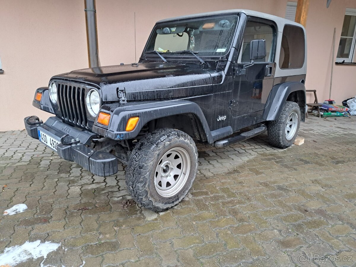 JEEP WRANGLER 2,5 , Rok 1999, 99700km