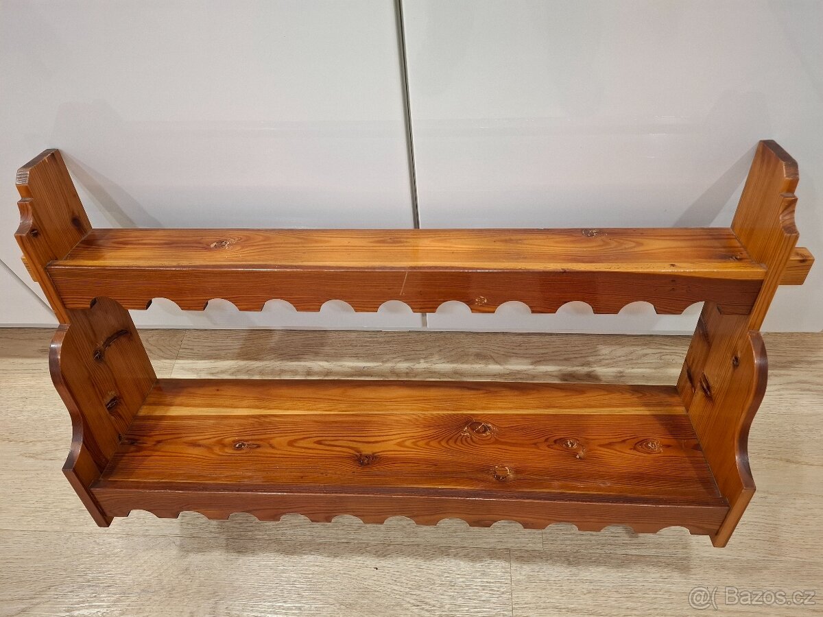 Dřevěná polička na chalupu - 3