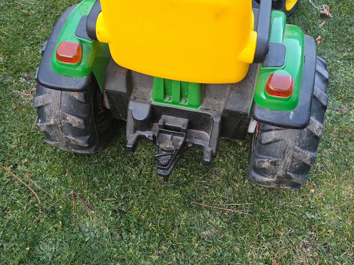 Traktor John Deere - Peg Perego - REZERVACE - 3