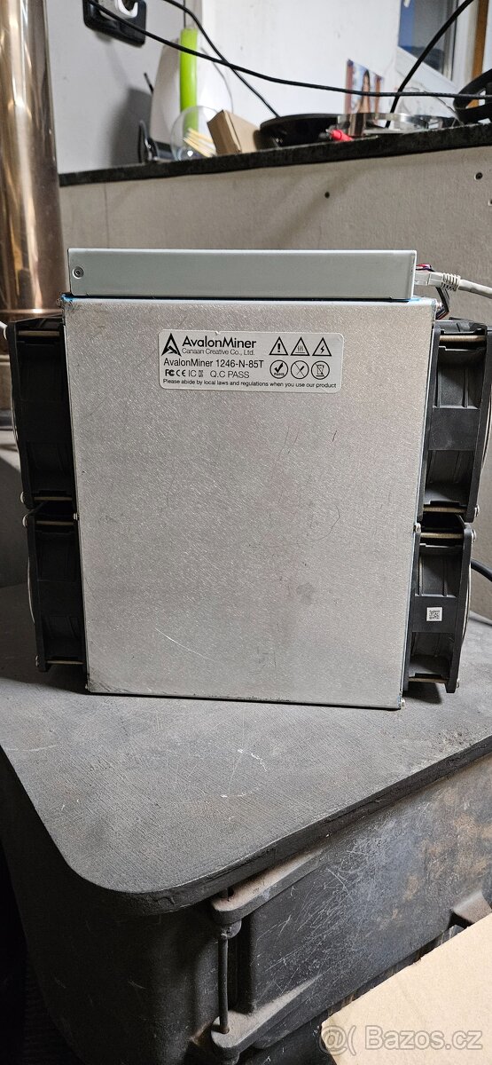 Miner Asic AvalonMiner 1246 85T - 3