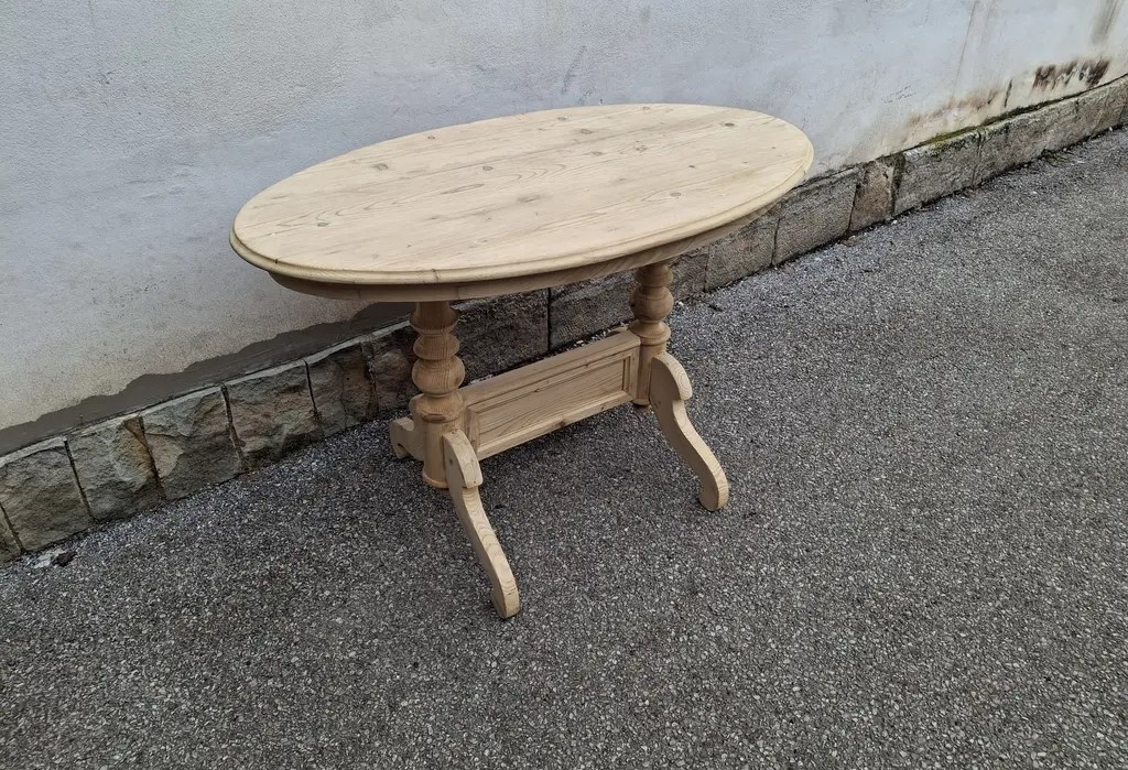 ZAJÍMAVÝ STAROŽITNÝ STŮL PO CELKOVÉ RENOVACI - 3