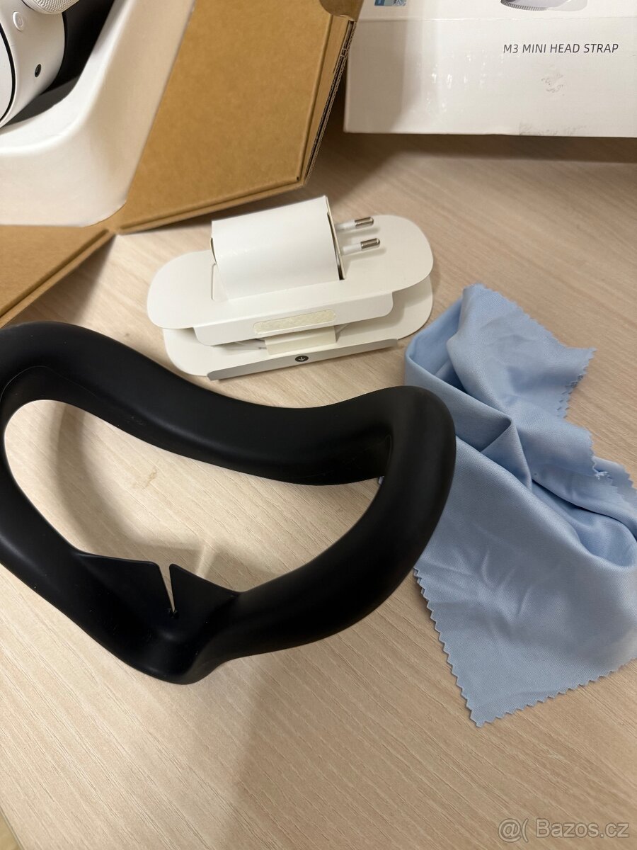 Meta Quest 3S 128GB + BoboVR M3 Mini - 3