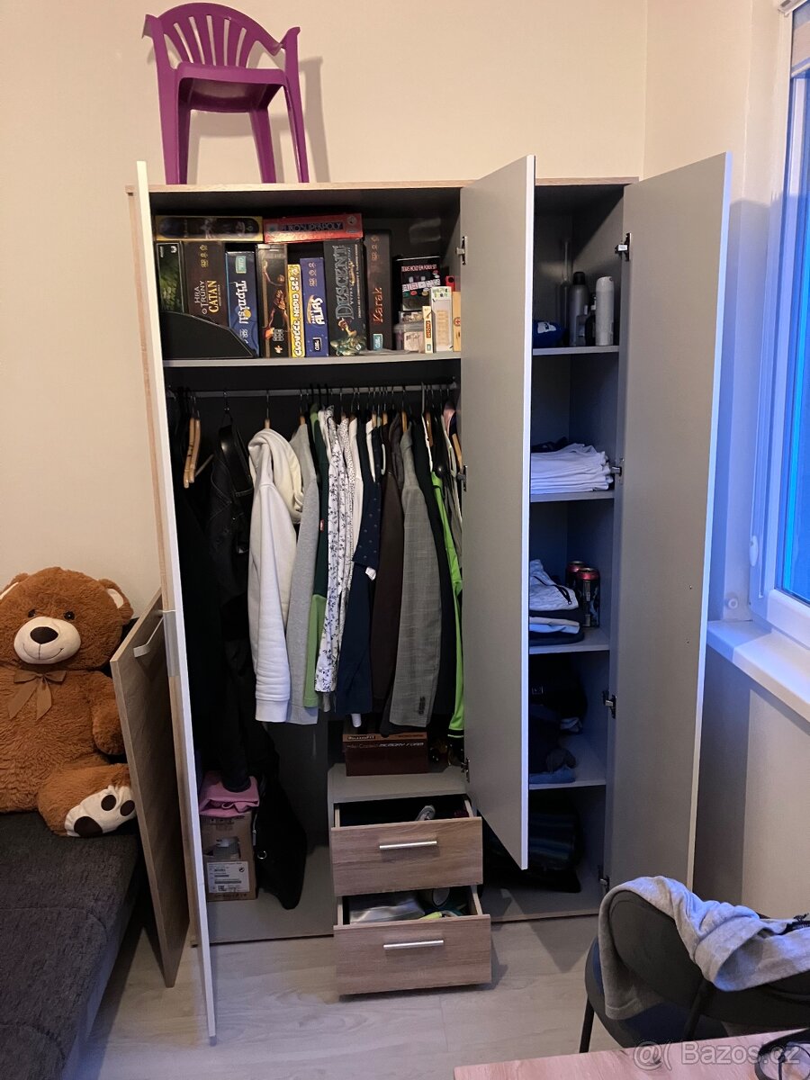 Šatní skříň - bílá se zrcadlem - 3