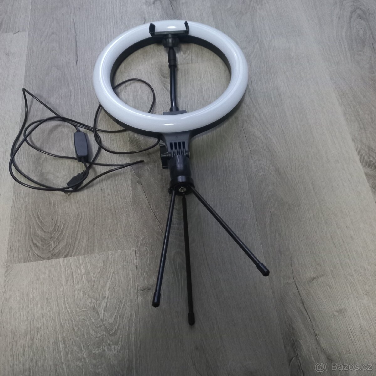 Stmívatelné kruhové světlo - 3