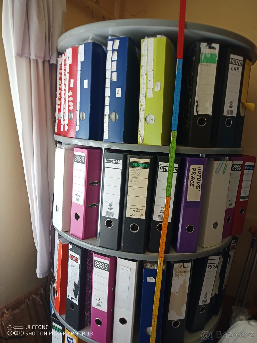 Stojan na šanony - 3