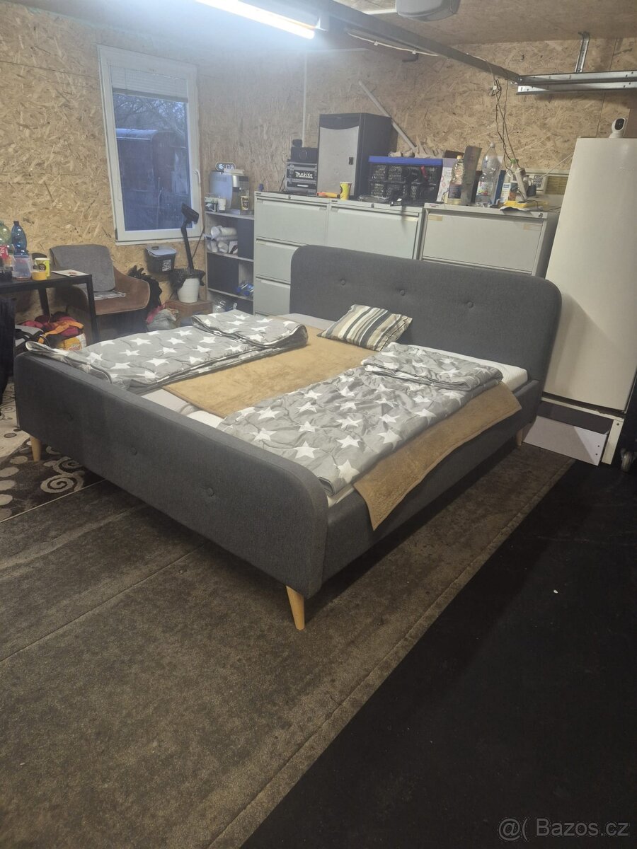 Prodám postel 180x200 s rošty a matrací - 3