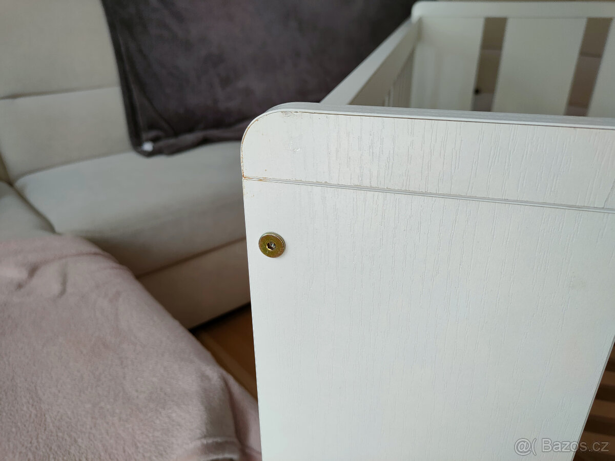 Bílá dětská postýlka / postel - 3