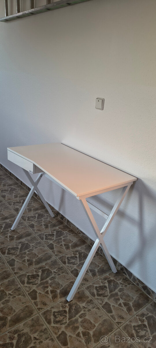 Psací PC stůl CarryHome - 3