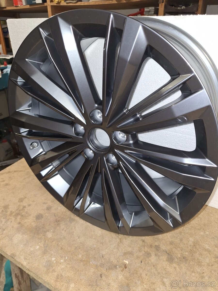 ALU disk Passat B8 nový - 3