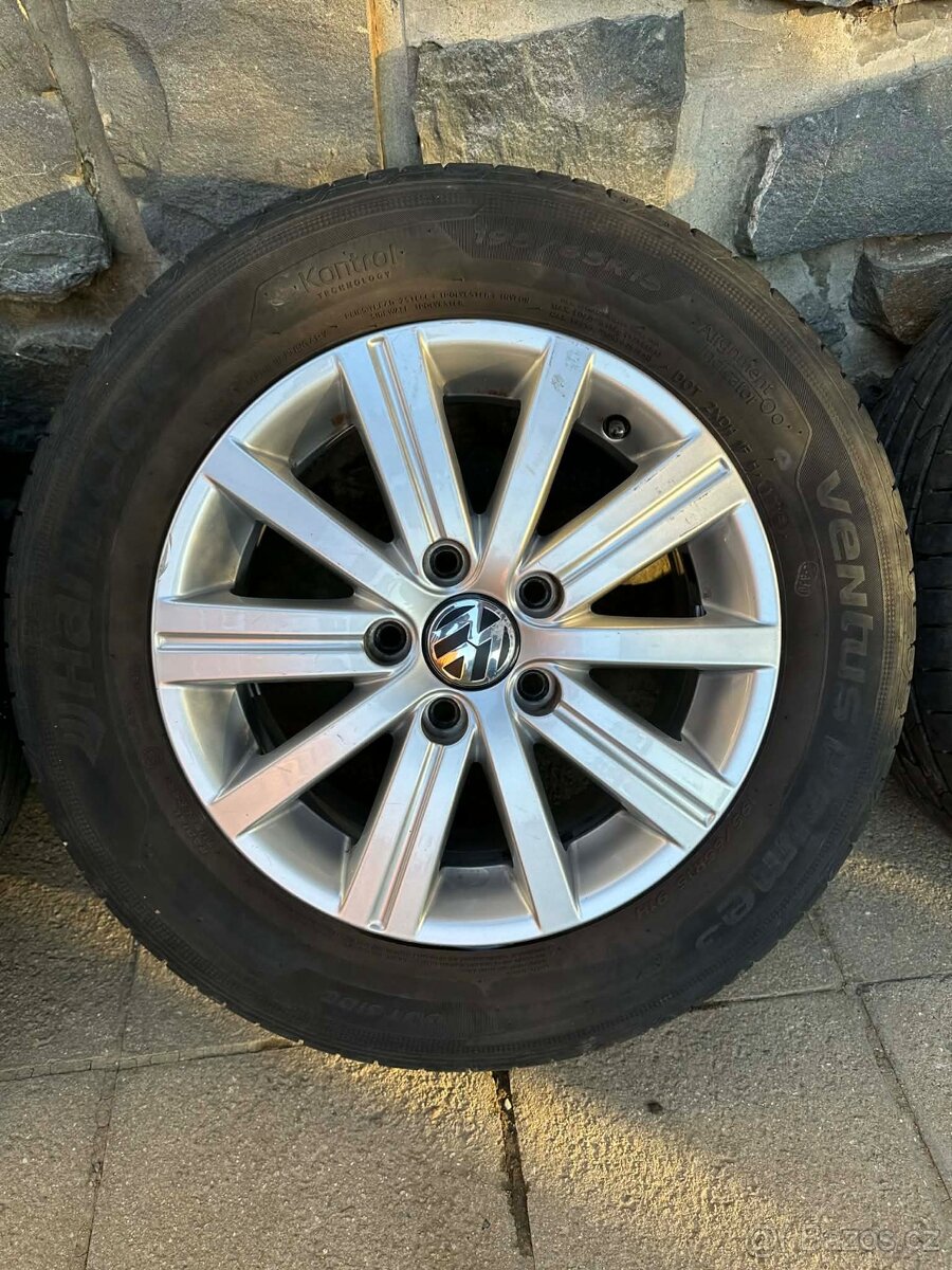 Kola VW R15 - 3