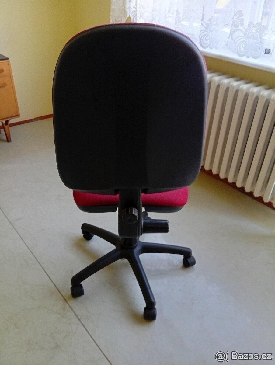 Prodám kancelářskou židli. - 3