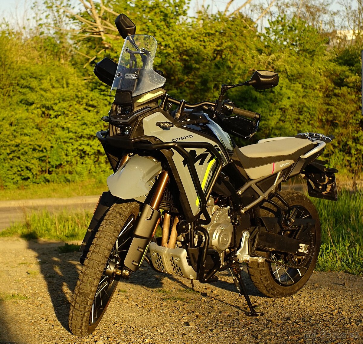 Cf Moto MT 450, zánovní 2.450 km, výborný stav