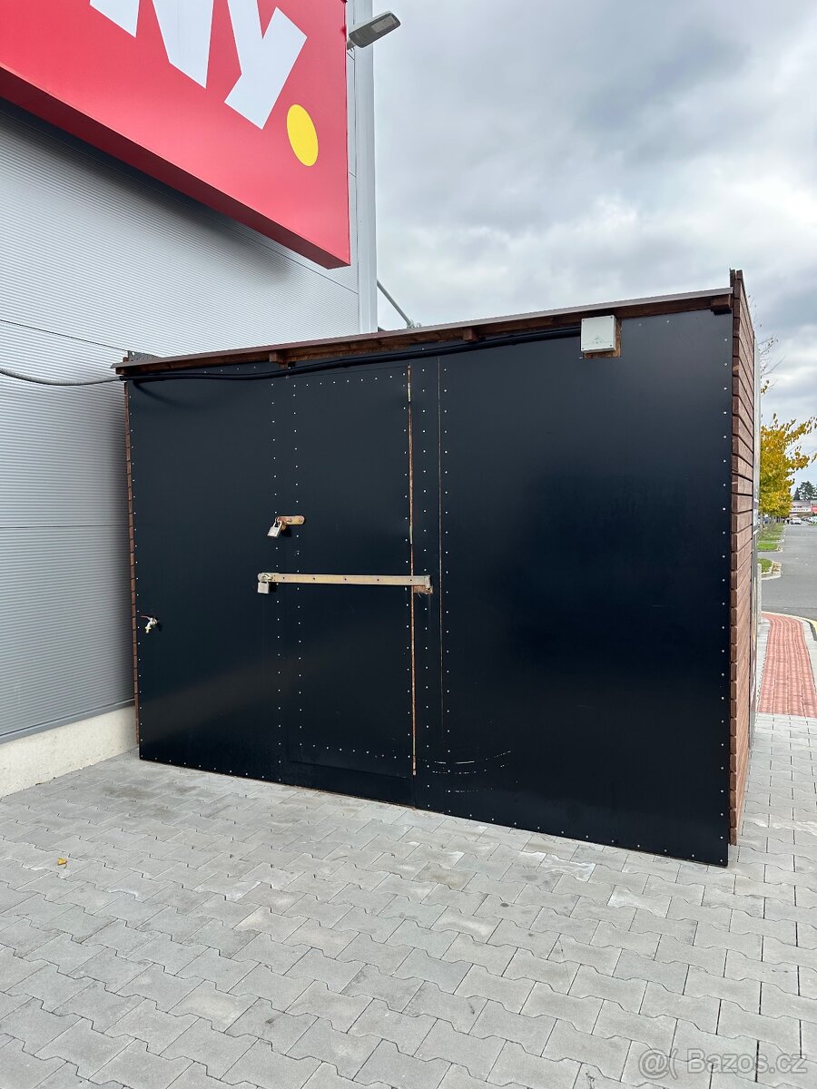 Prodám designový gastro stánek se strojem na výrobu zmrzliny - 3