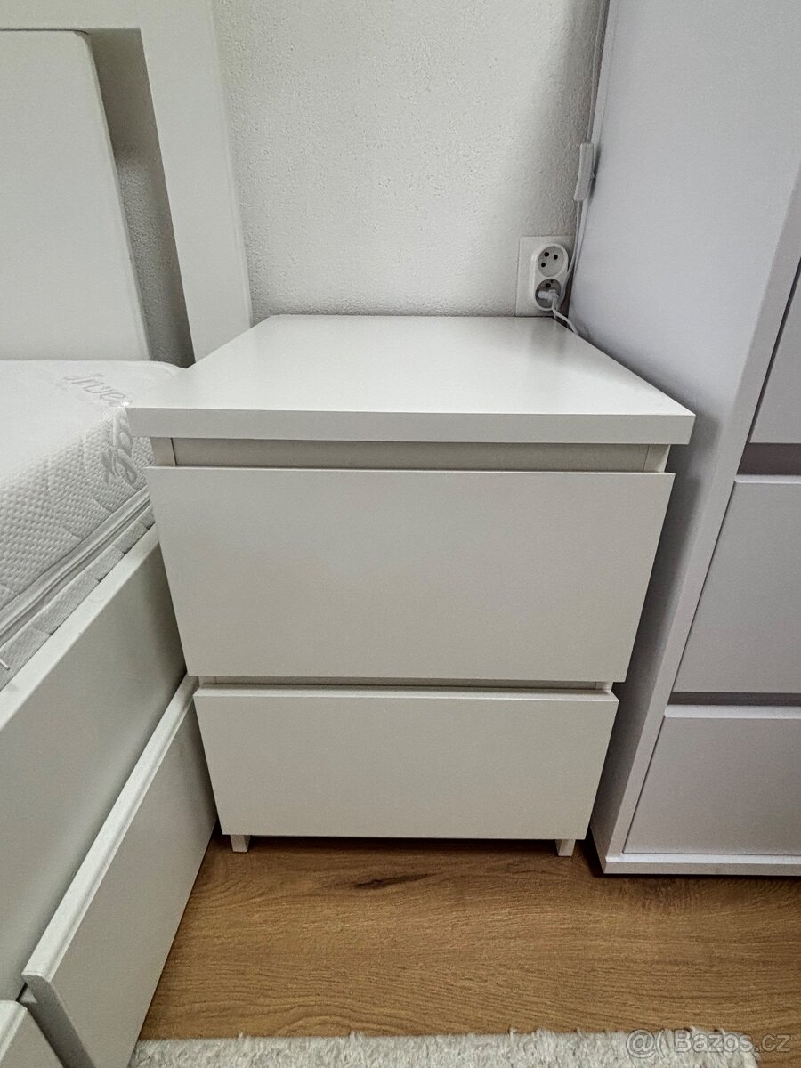 Postel s úložným prostorem - 3