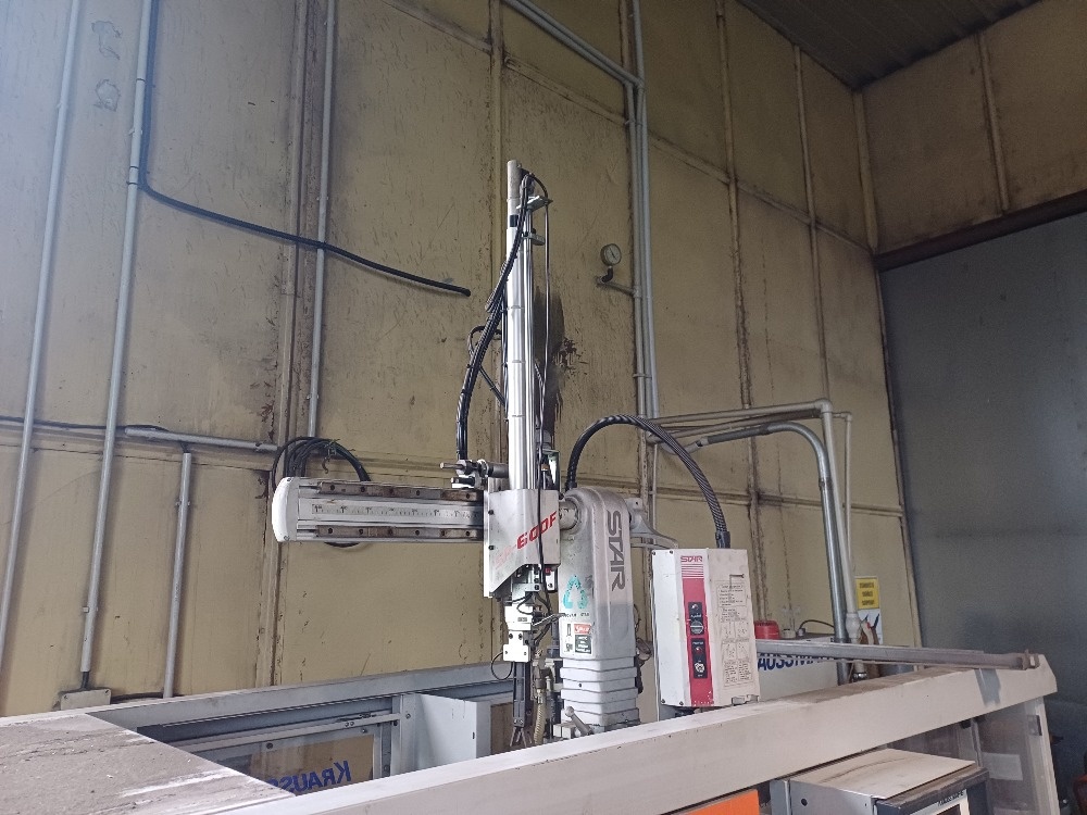 Vstřikolis na plast- Krauss-maffei KM-30-55C - 3