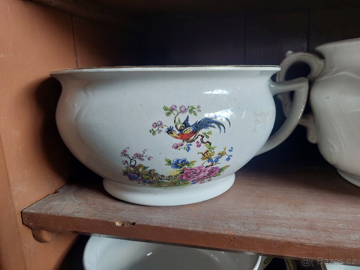 Starý PORCELANOVÝ Nočník - 3