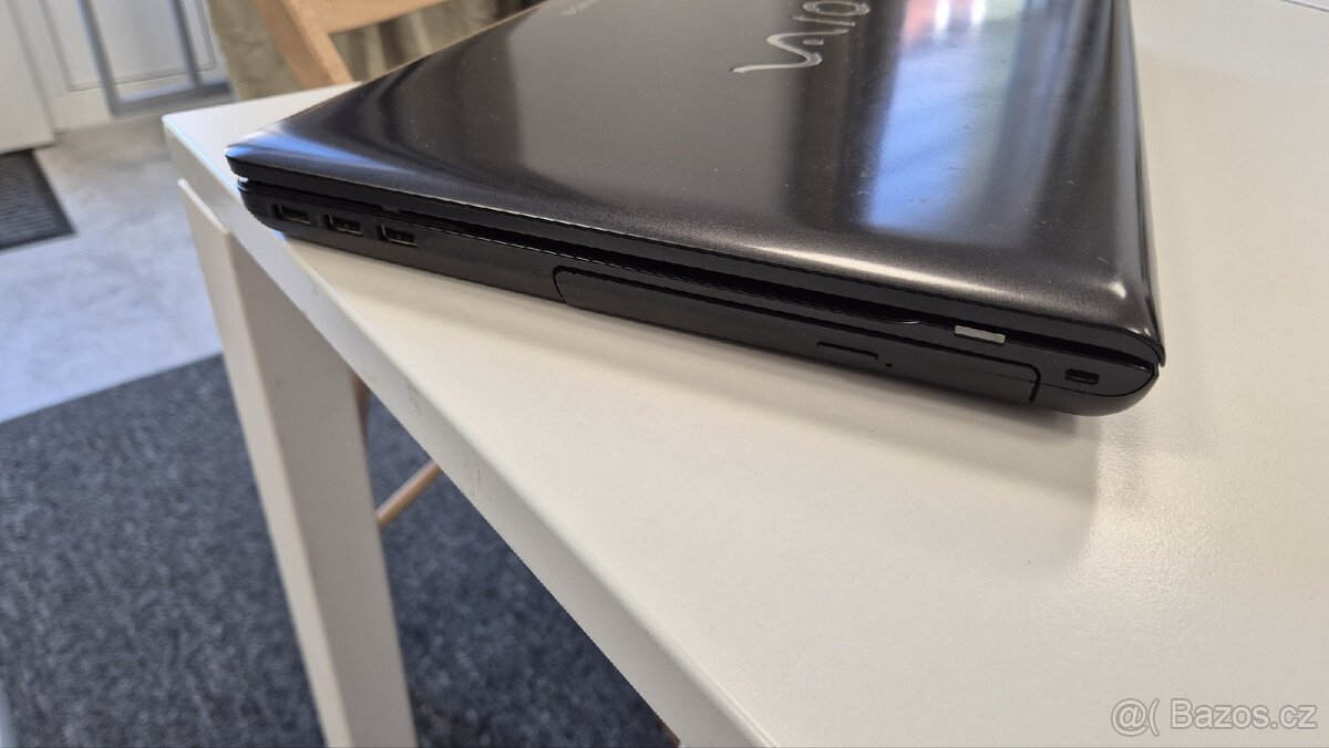 Notebook Sony Vaio 17" - 3