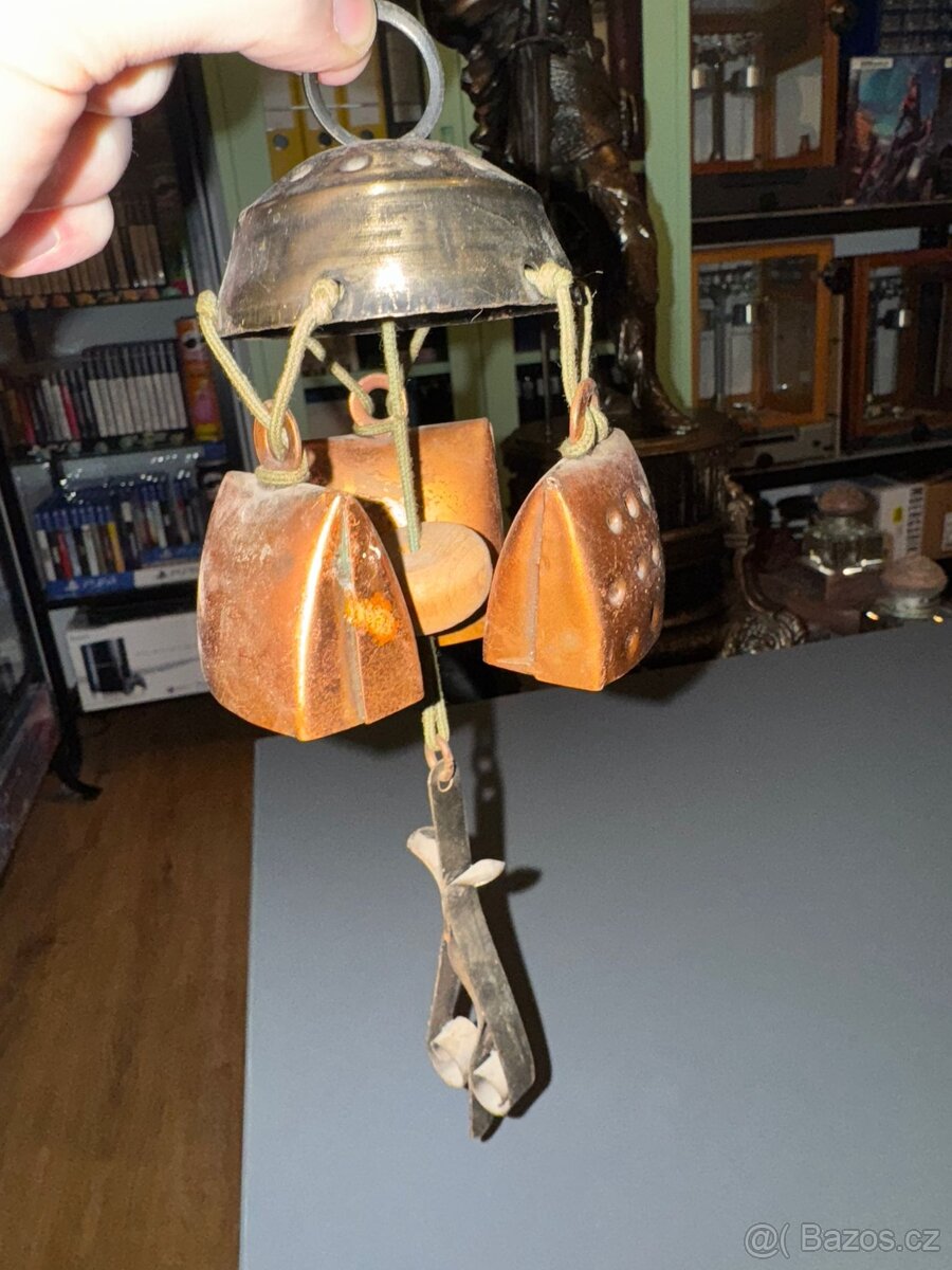 stará zvonkohra měď - moc hezký a jemný zvuk - 3