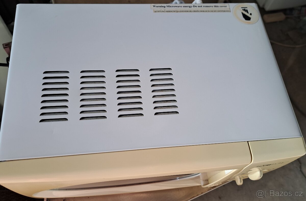 Mikrovlná trouba Clatronic. - 3