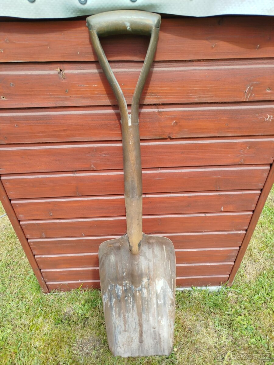 lopata na lokomotivu - 3