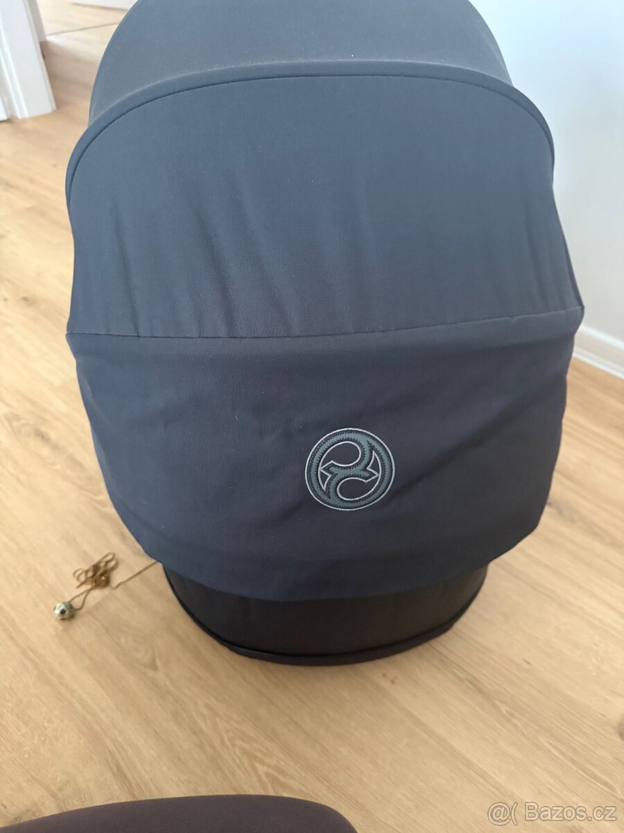 Prodám korbičku Cybex priam s originální pláštěnkou - 3