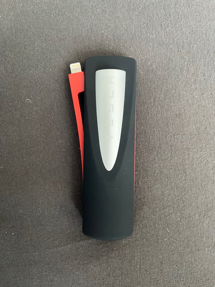 Power banka Tesla - 3
