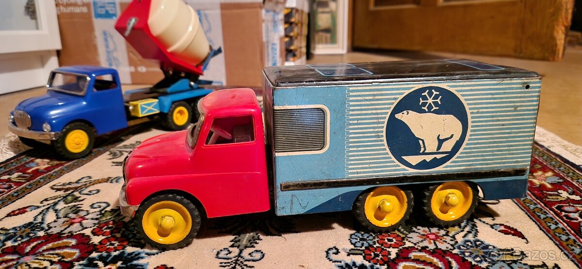 Tatra 138 Kaden, Mrazirny - 3