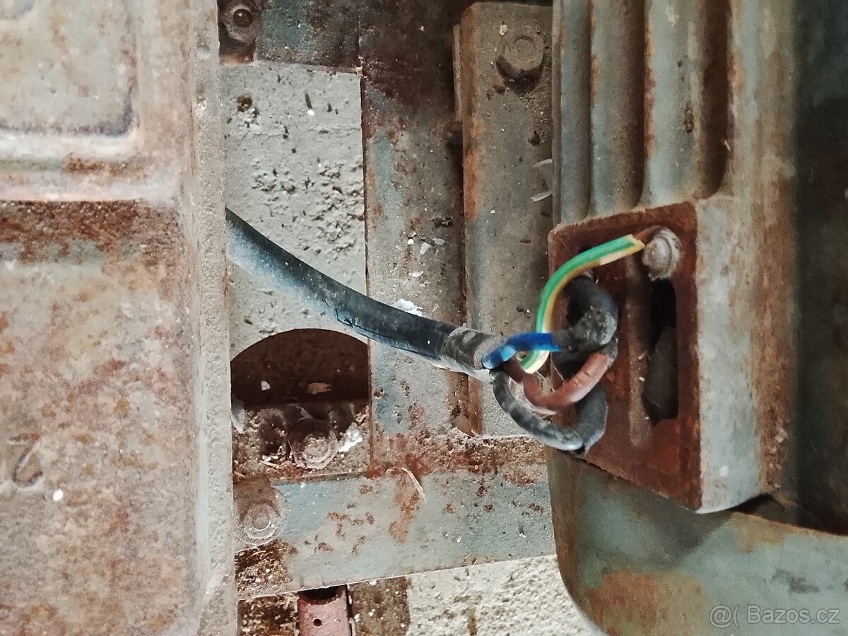 Stavební vrátek - 3