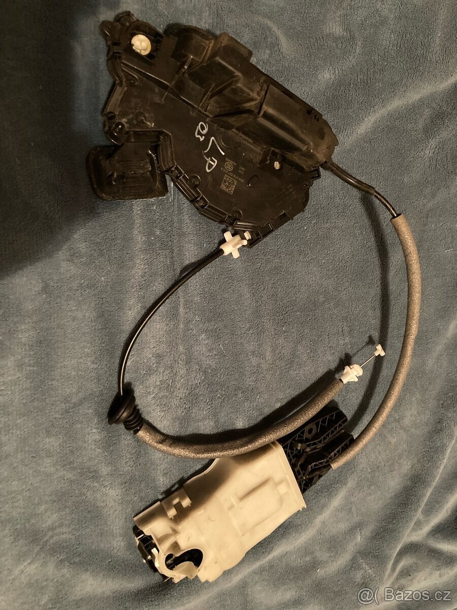 Zámky ŠKODA Octavia 3 - 3