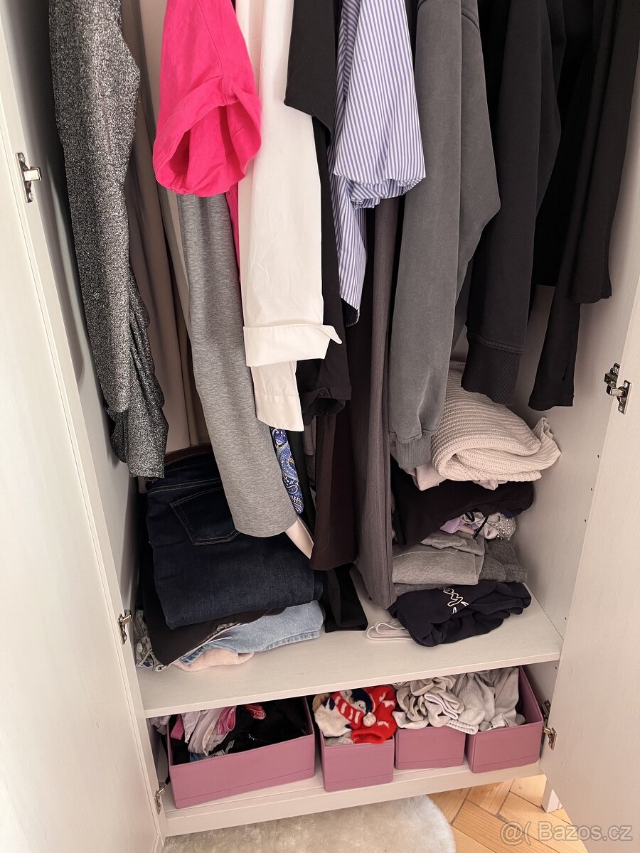 skříň na oblečení - 3