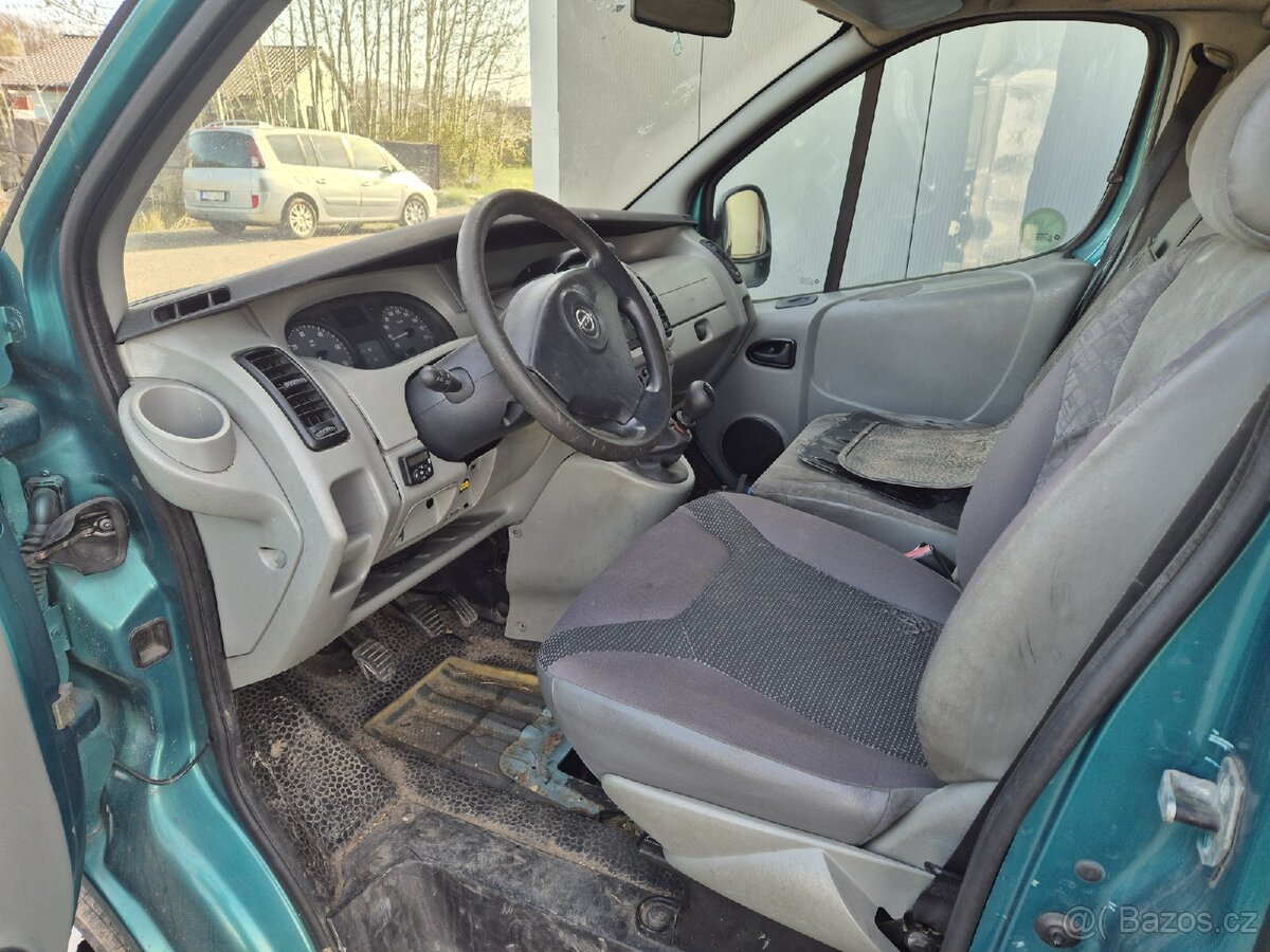 Opel Vivaro long , Renault Trafic 2.5 dci r.v 2006. - 3