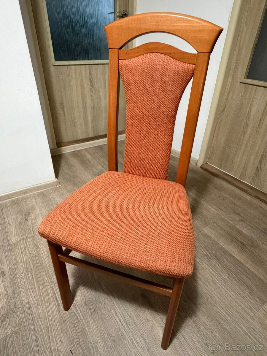 Jídelní stůl + židle - 3