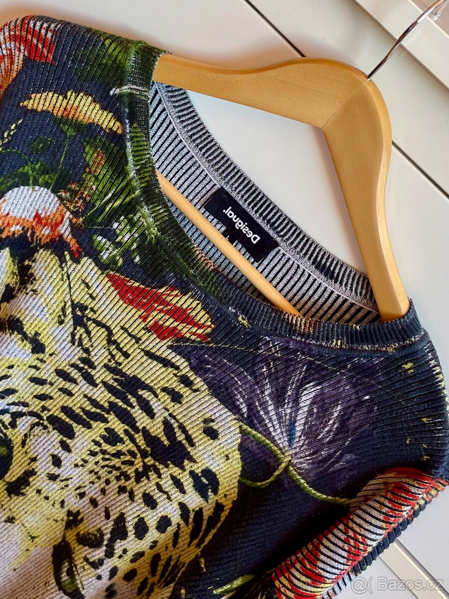 Dámský svetr Desigual, vel. M/L - 3