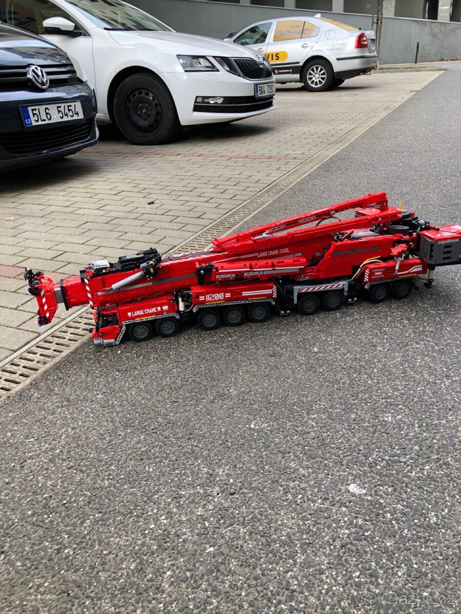 Mould King Liebherr LTM 11200 - 3