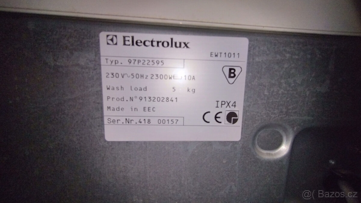 Pračka Electrolux EWT1011 - 3