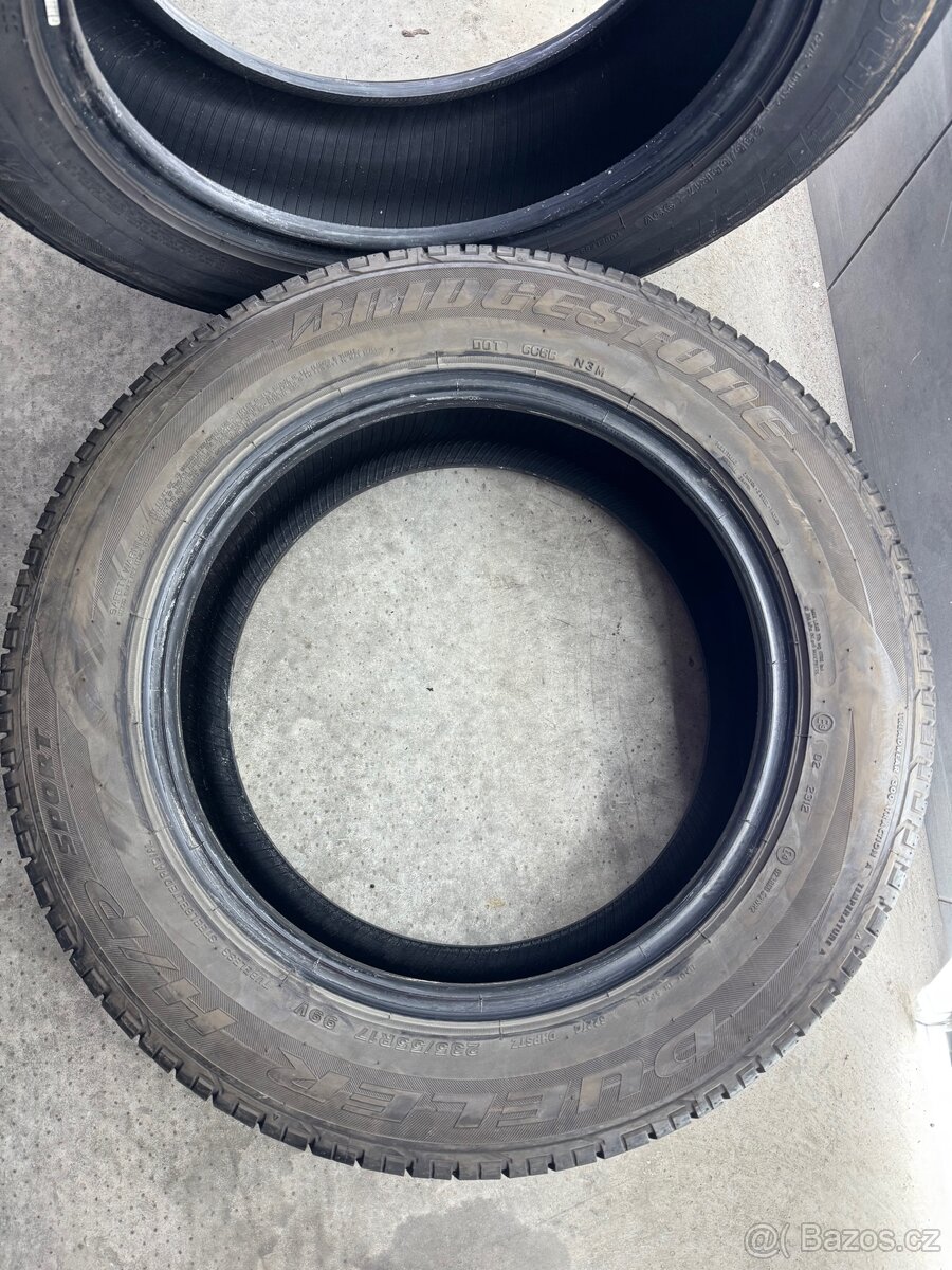 LETNÍ PNEU 235/55/17 - 3